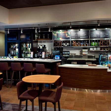 Courtyard By Marriott Poughkeepsie Hotell Eksteriør bilde