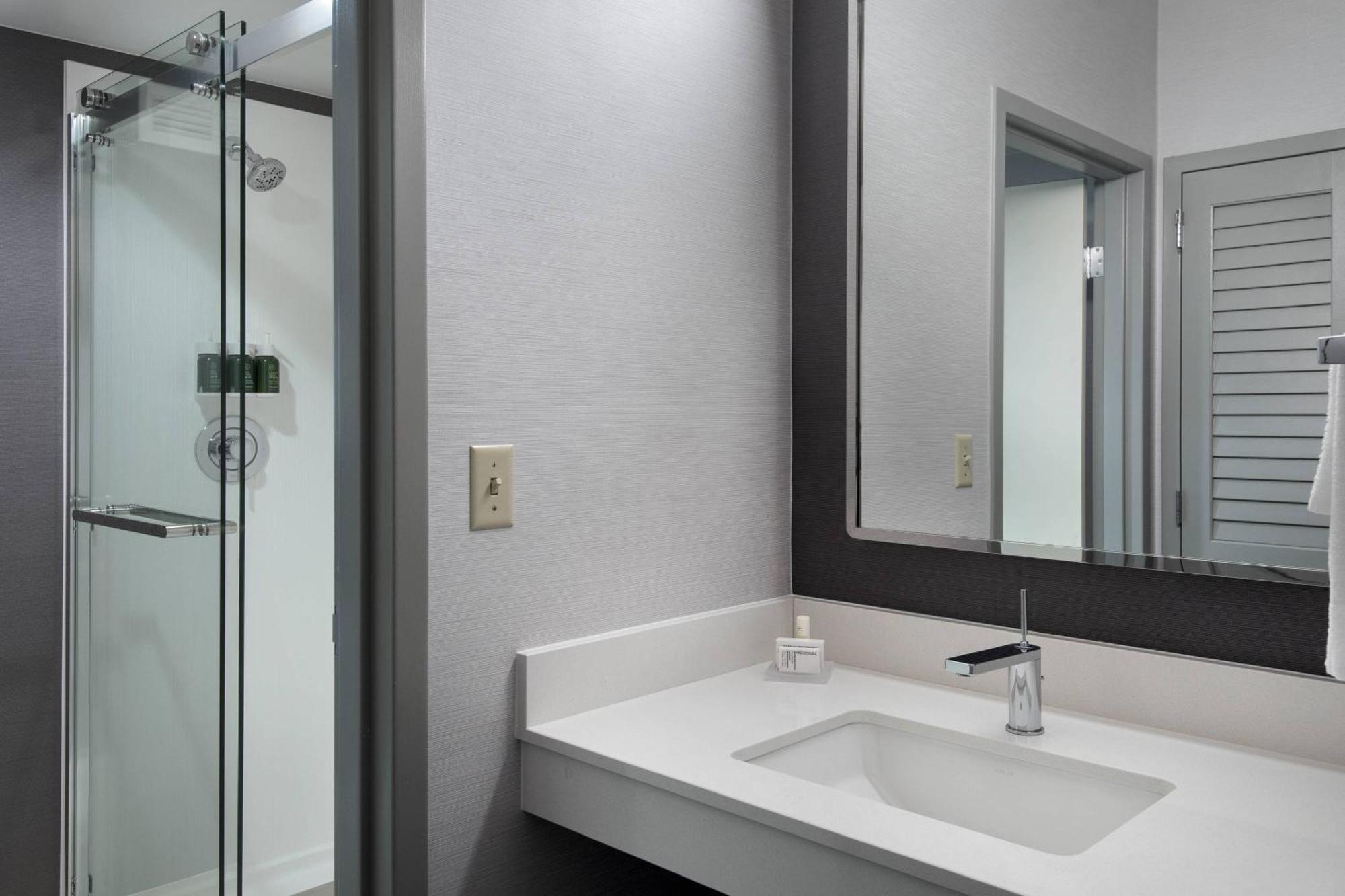 Courtyard By Marriott Poughkeepsie Hotell Eksteriør bilde