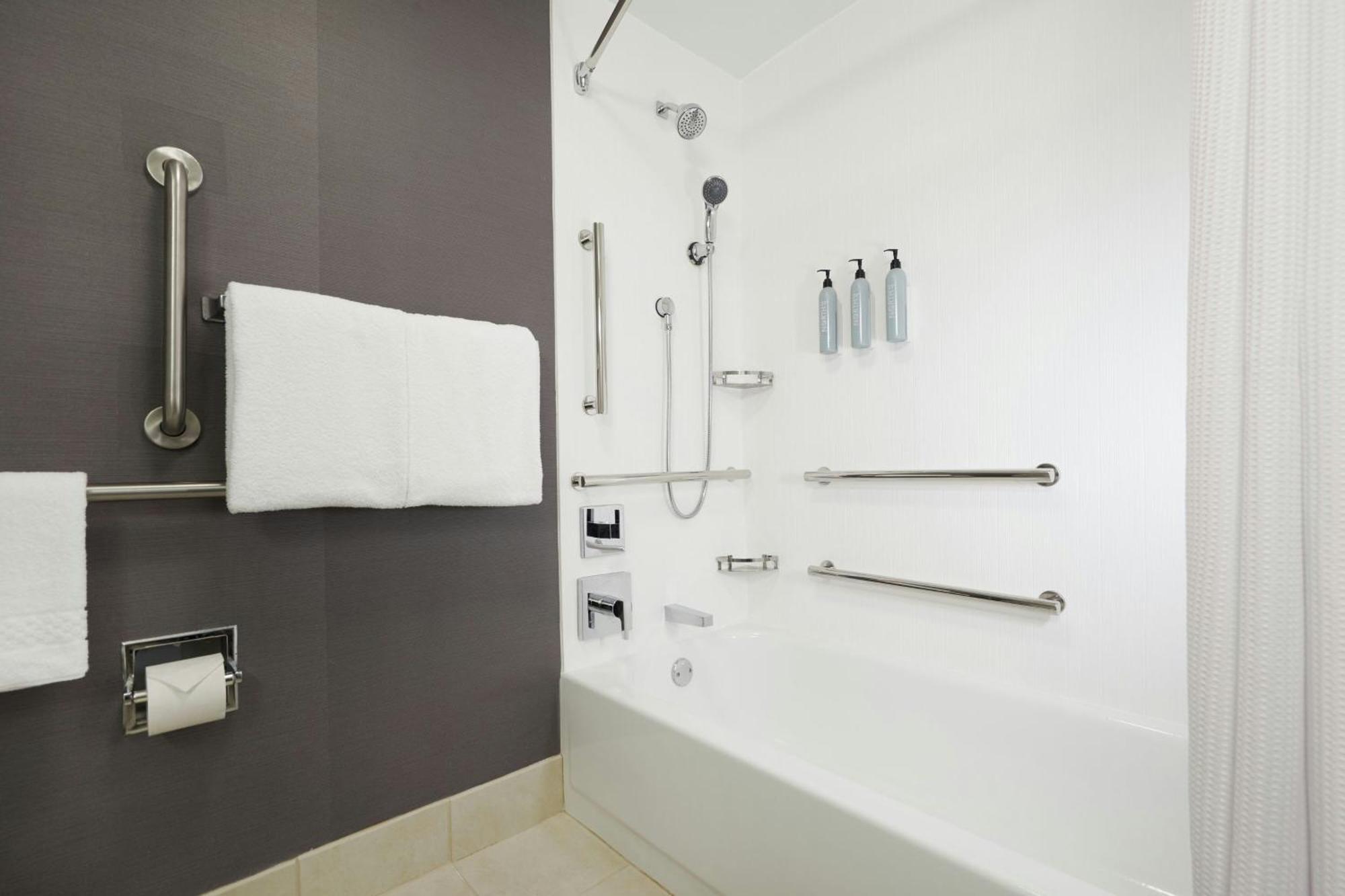 Courtyard By Marriott Poughkeepsie Hotell Eksteriør bilde